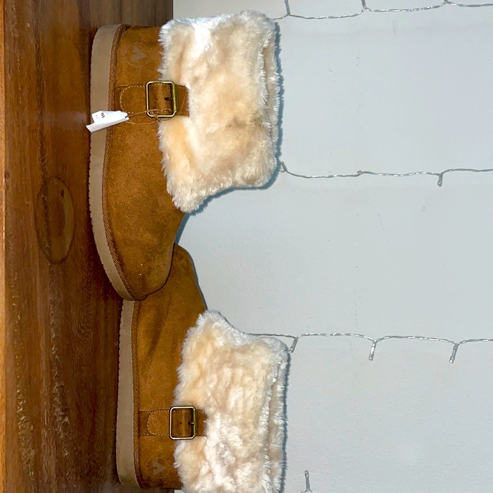 AIRWALK women fur boots